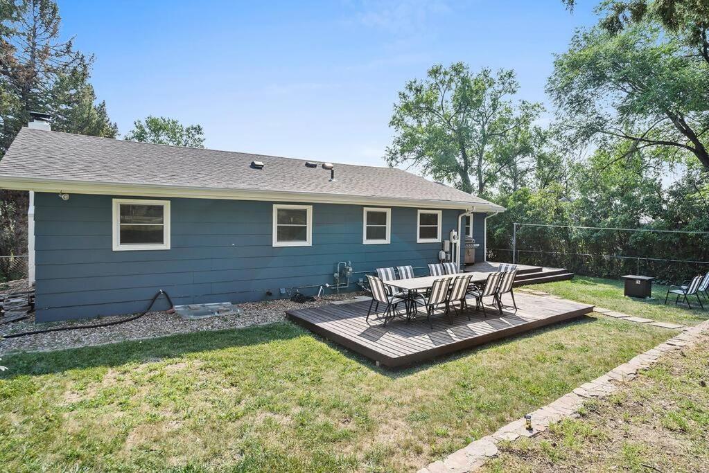 Roomy 5 Bed 3 Bath Fire Place Large Outdoor Space Rapid City Exteriör bild