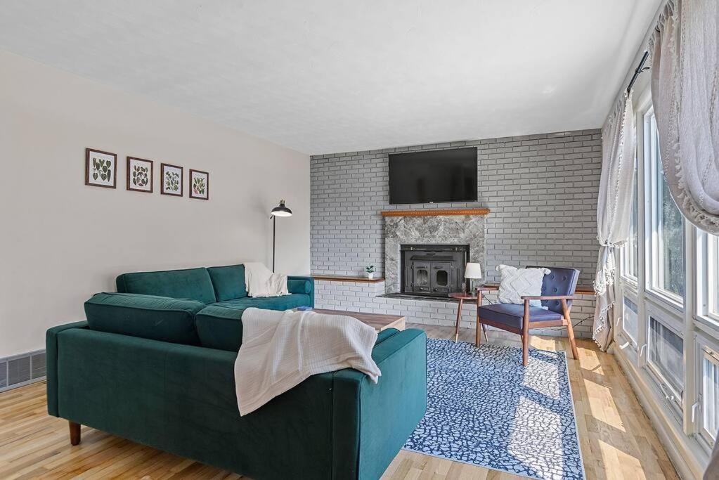 Roomy 5 Bed 3 Bath Fire Place Large Outdoor Space Rapid City Exteriör bild